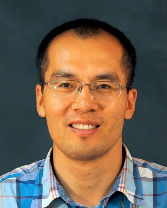 Photo of Prof Chong Li
